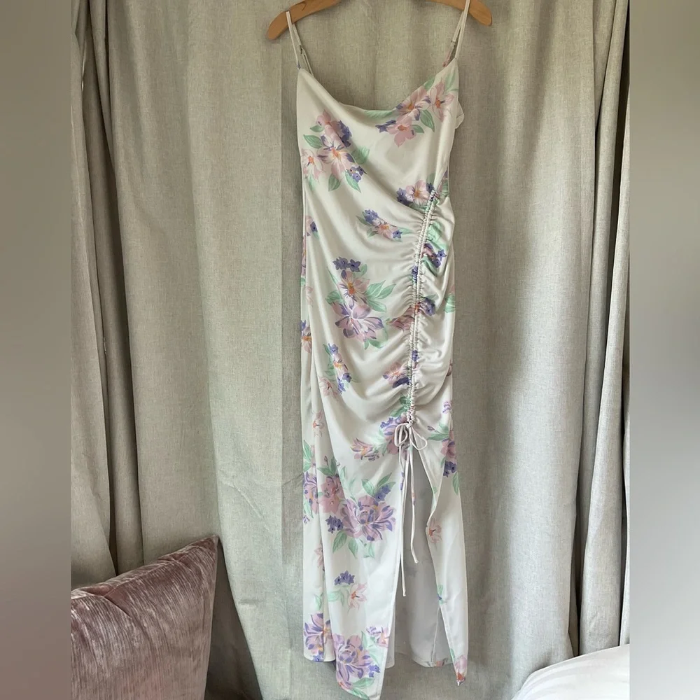 Zara Cream Floral Midi Dress - Picture 3 of 5